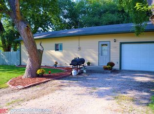 410 3rd St, Garland, NE 68360