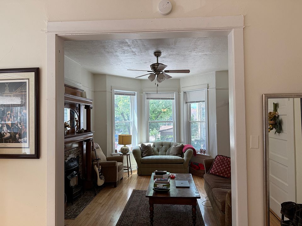 living room w/ bay windows