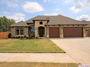 10477 S 95th East Pl, Tulsa, OK 74133