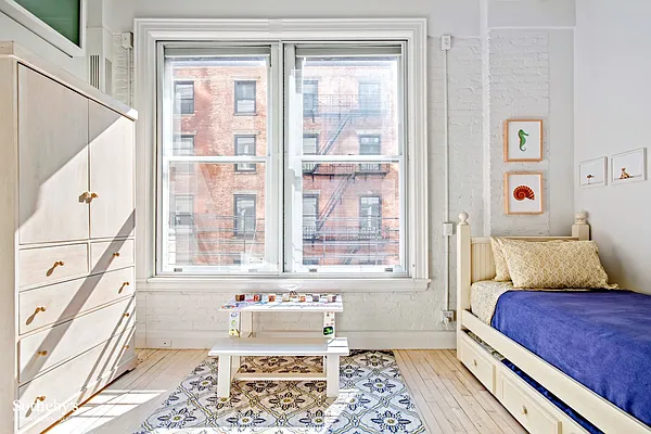 Sold by Sotheby's International Realty | media 7