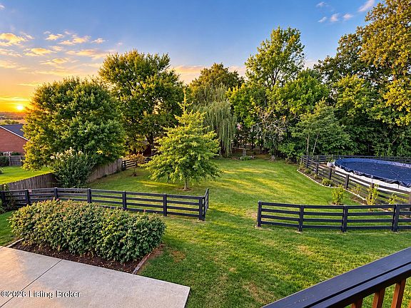 3rd image of 397 Oak Tree Way