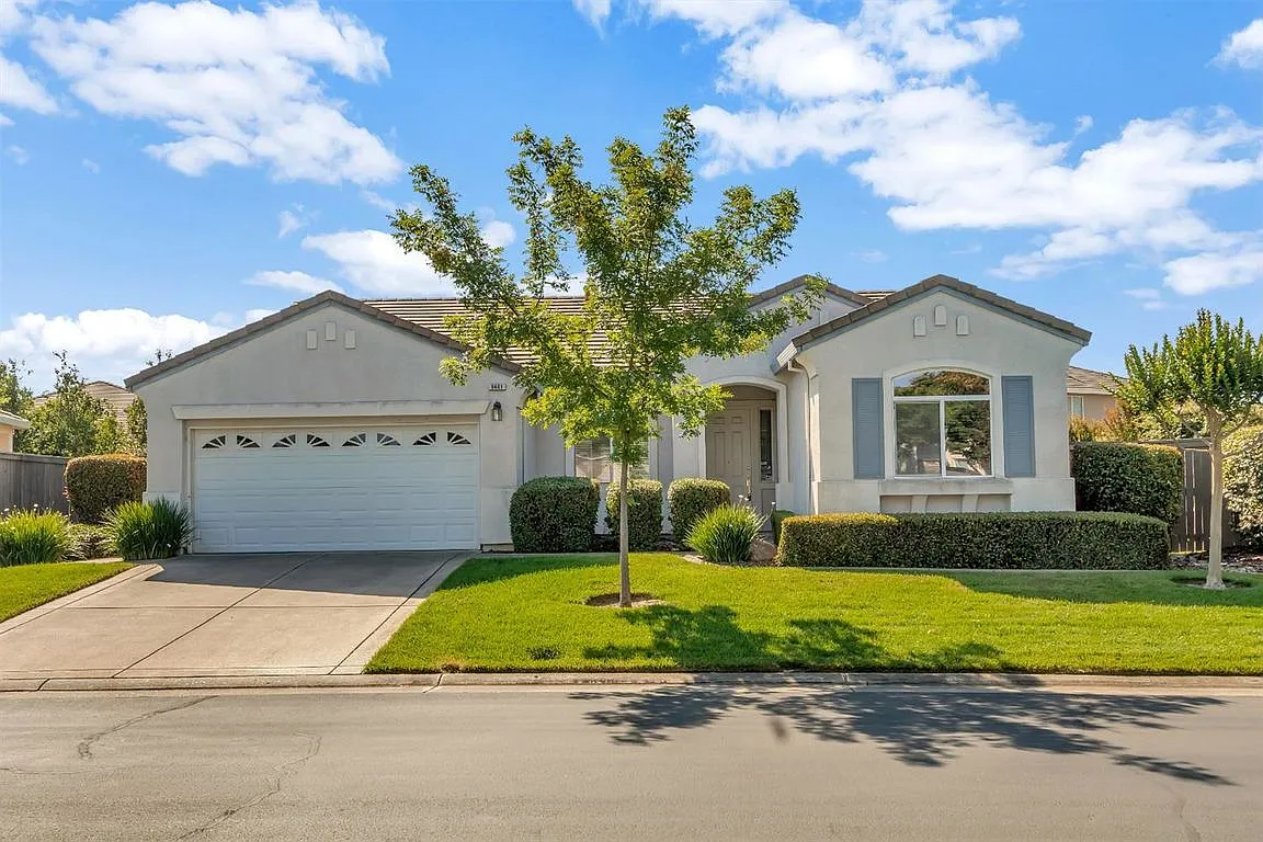 9461 Century Oaks Ln photo 1