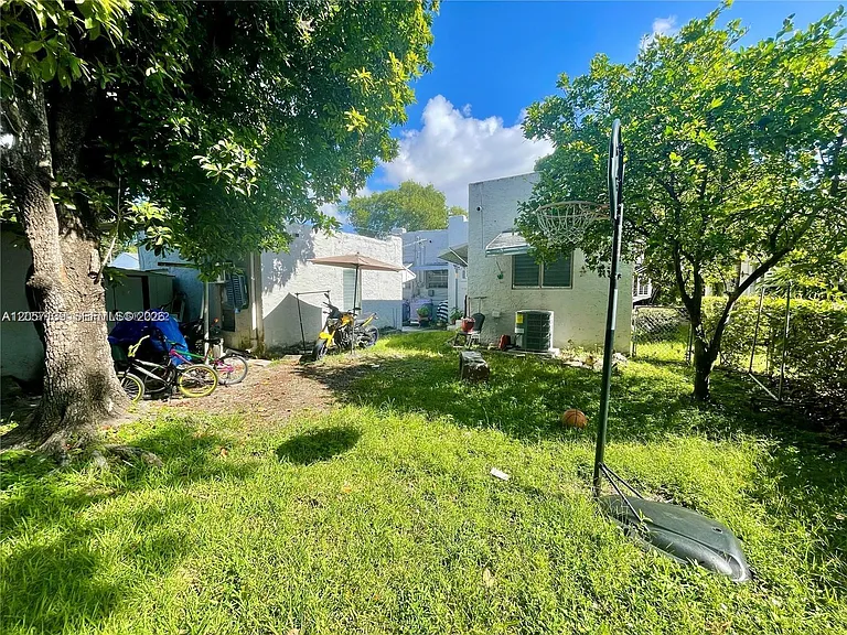 1520 SW 10th St — Photo 23