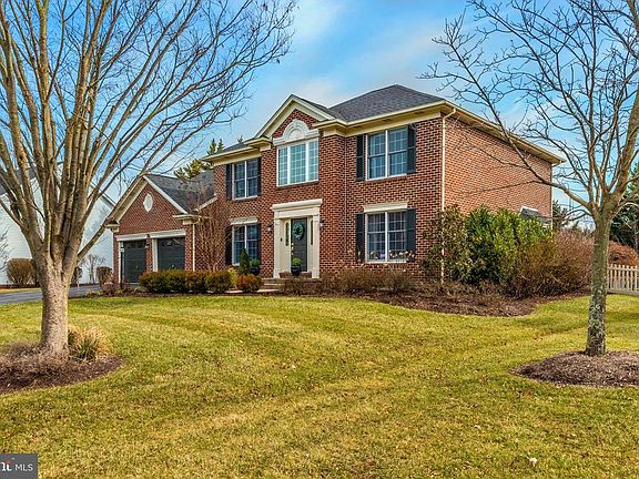 We're so glad you're here!!