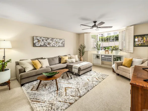 1820 Kaioo Dr APT A402, Honolulu, HI 96815