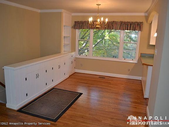 5th image of 1377 Greenway Dr