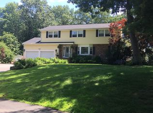 9 Garfield Ln E, Andover, MA 01810