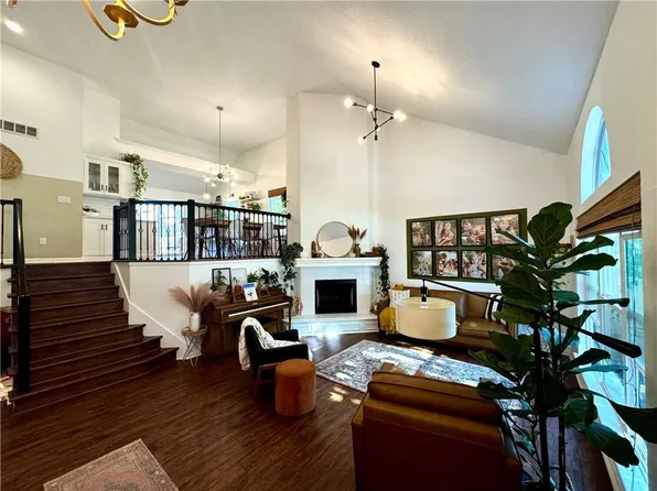 14609 Killarney Ln, Smithville, MO 64089