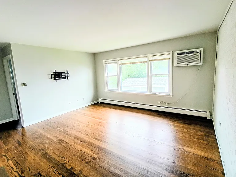 5811 Rose Ave #6 — Photo 7
