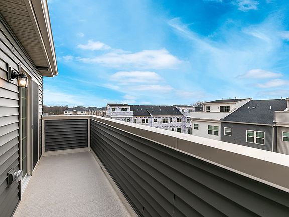 Mozart Attic Quick Move In