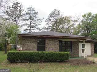 1827 Tarver Dr, Blakely, GA 39823
