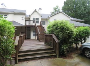 8847 Fairview Blf, Alpharetta, GA 30022