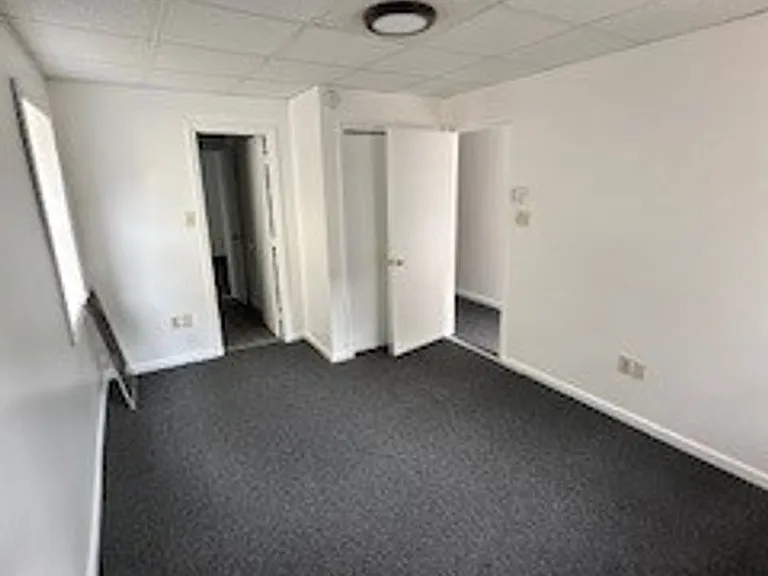 20 Water Street — Photo 11