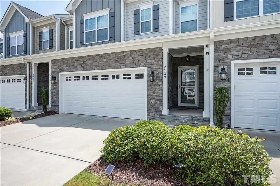 Building Photo - 2729 Masonboro Ferry Dr