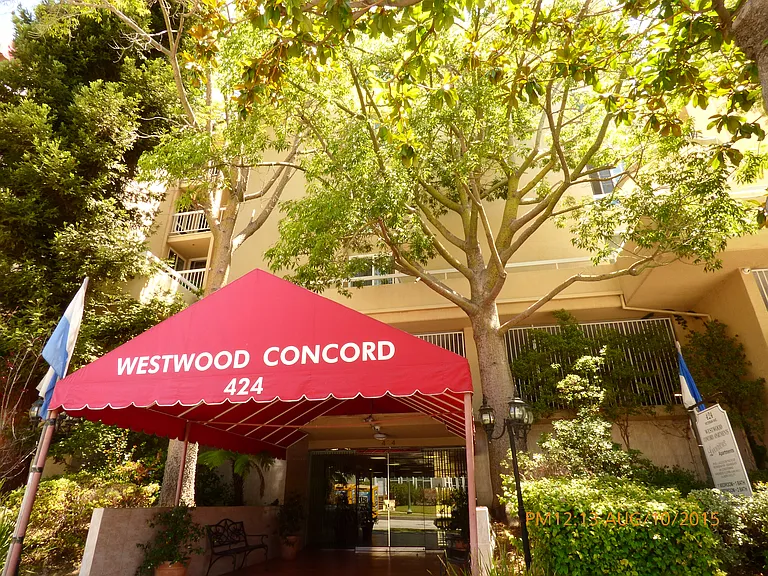 Bldg Entrance