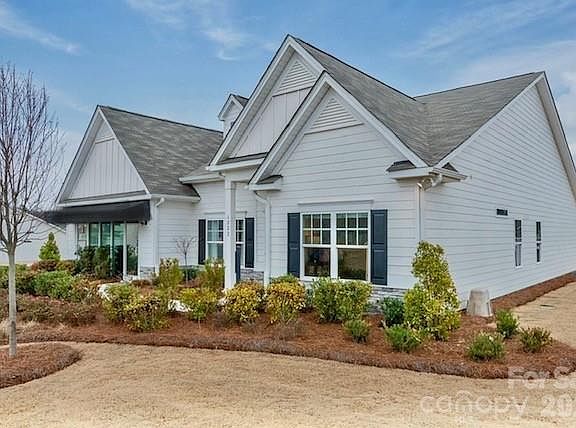 2nd image of 6222 Acacia Pl