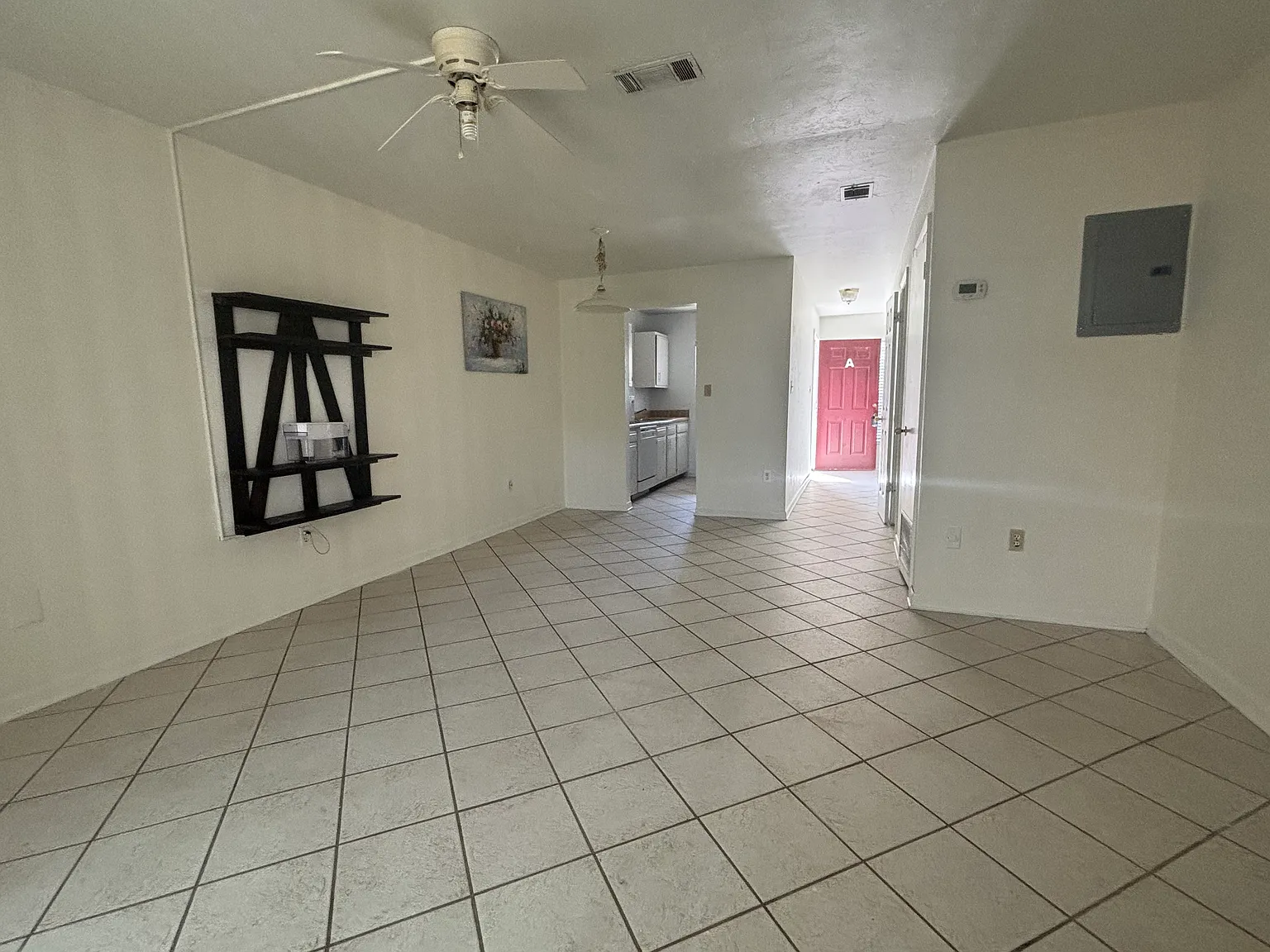 2 bed, 1.5 bath, 986 sqft, $1,200 — Photo 3