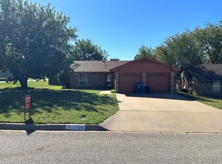1706 E 13th St, Sweetwater, TX 79556