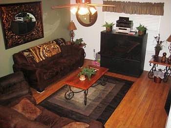 4th image of 807 Walnut Park Dr