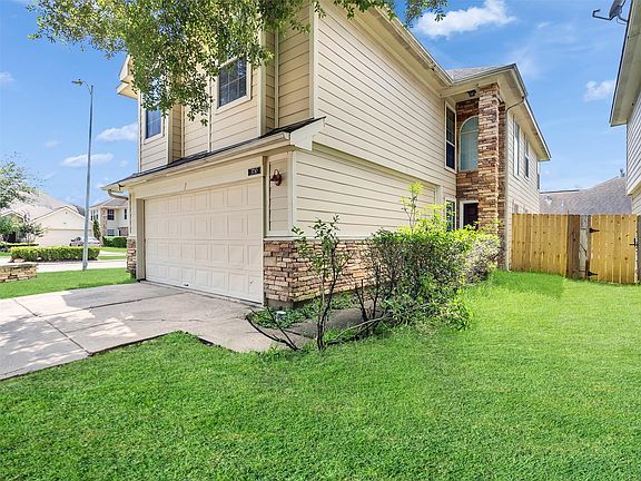 5th image of 3710 Windmill Village Dr