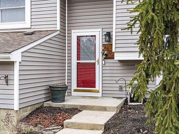 3rd image of 1007 Swanton Ct