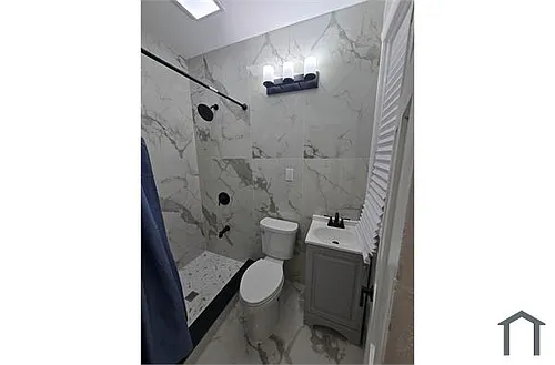 10750 Van Wyck Expy Photo 1