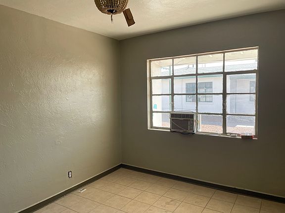 5th image of 4022 Porter Ave #2