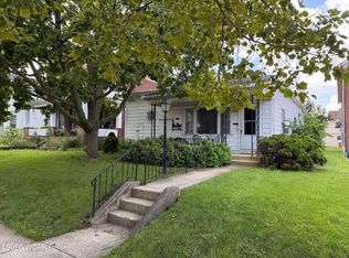 303 E Auglaize St, Wapakoneta, OH 45895