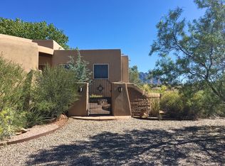 2 Solar Ct, Placitas, NM 87043