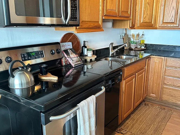 5100 N Marine Dr #23K — Photo 6