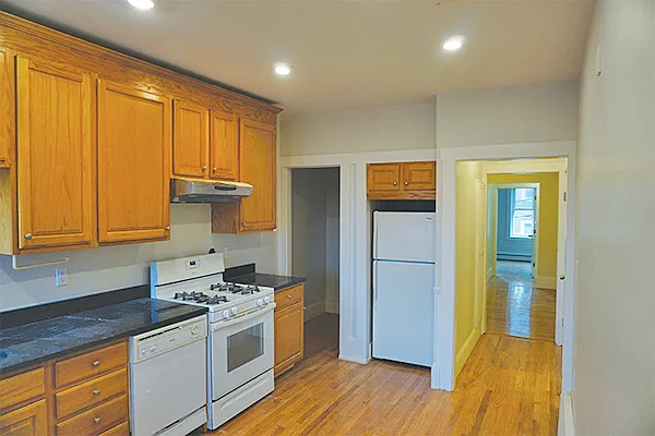 27 Lambert St #U1