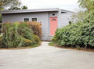 1506 Emerald Dr, Emerald Isle, NC 28594