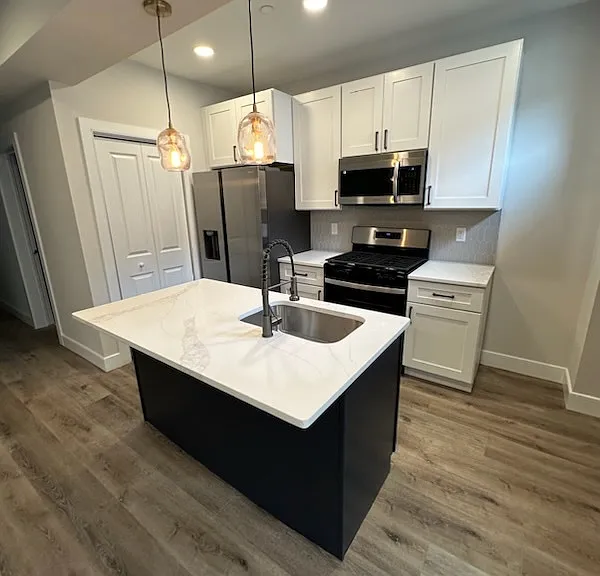 108 Walnut St — Photo 1