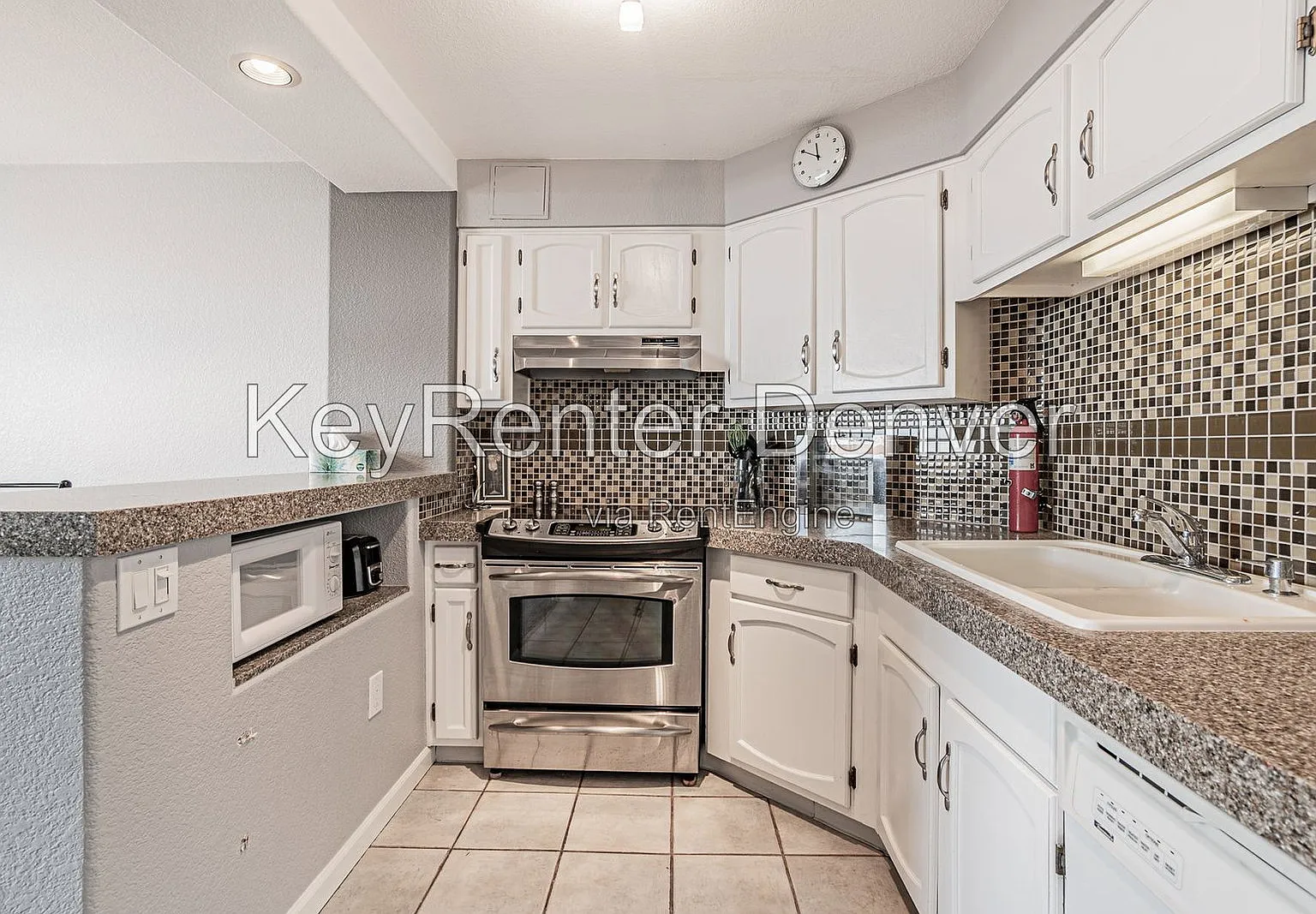 1 bed, 1.0 bath, 731 sqft, $1,800 — Photo 3