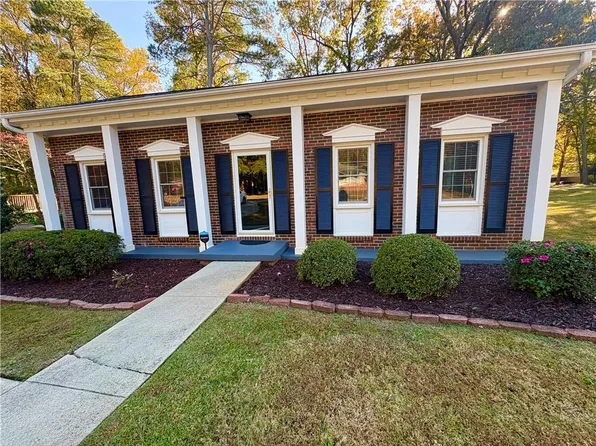 2805 Homeland Dr, Atlanta, GA 30360
