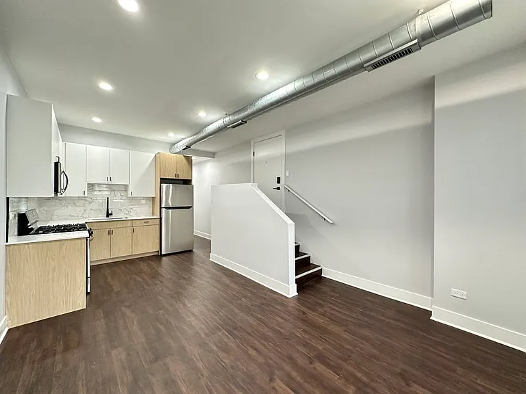 2171 W Wilson Ave #6H — Photo 6