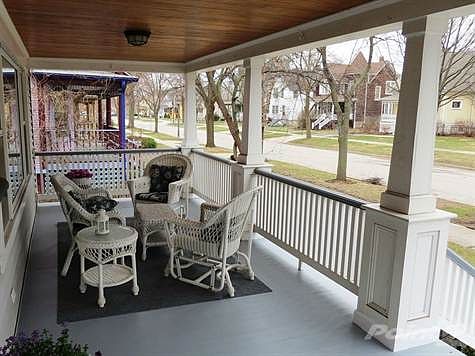003_Front Porch