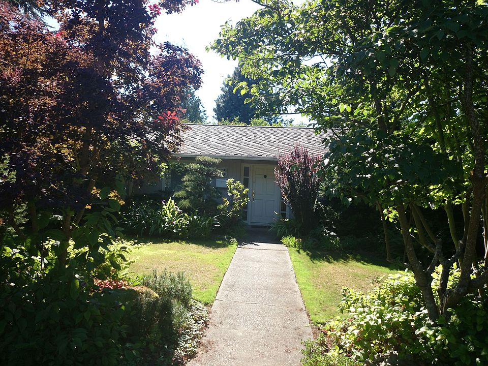 2nd image of 5743 61st Ave NE