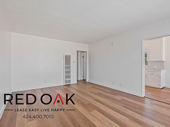 5th image of 3881 Potomac Ave #15