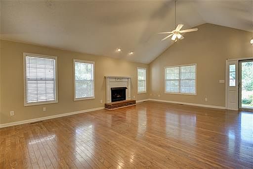 4th image of 3165 Whitetail Dr