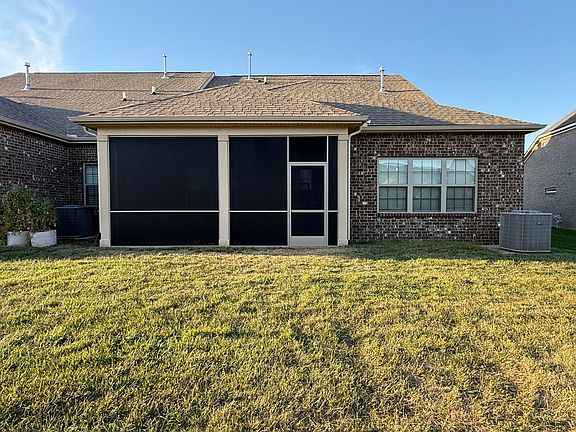 2nd image of 867 Meadowcrest Way