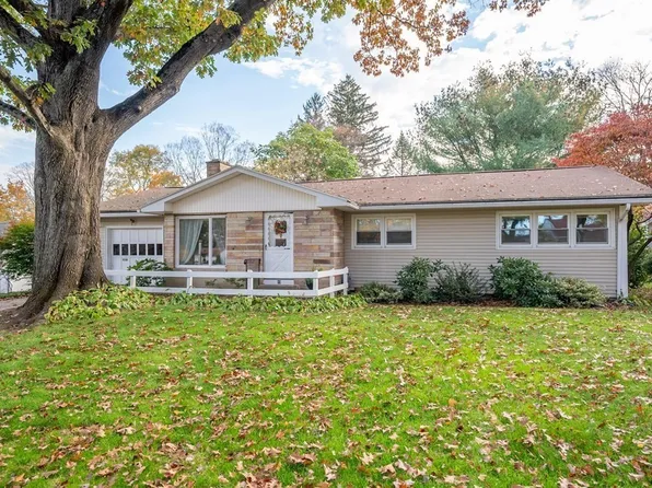 49 Orchardview St, West Springfield, MA 01089