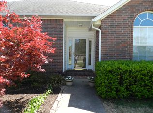 2011 SW Fir Ave, Bentonville, AR 72713