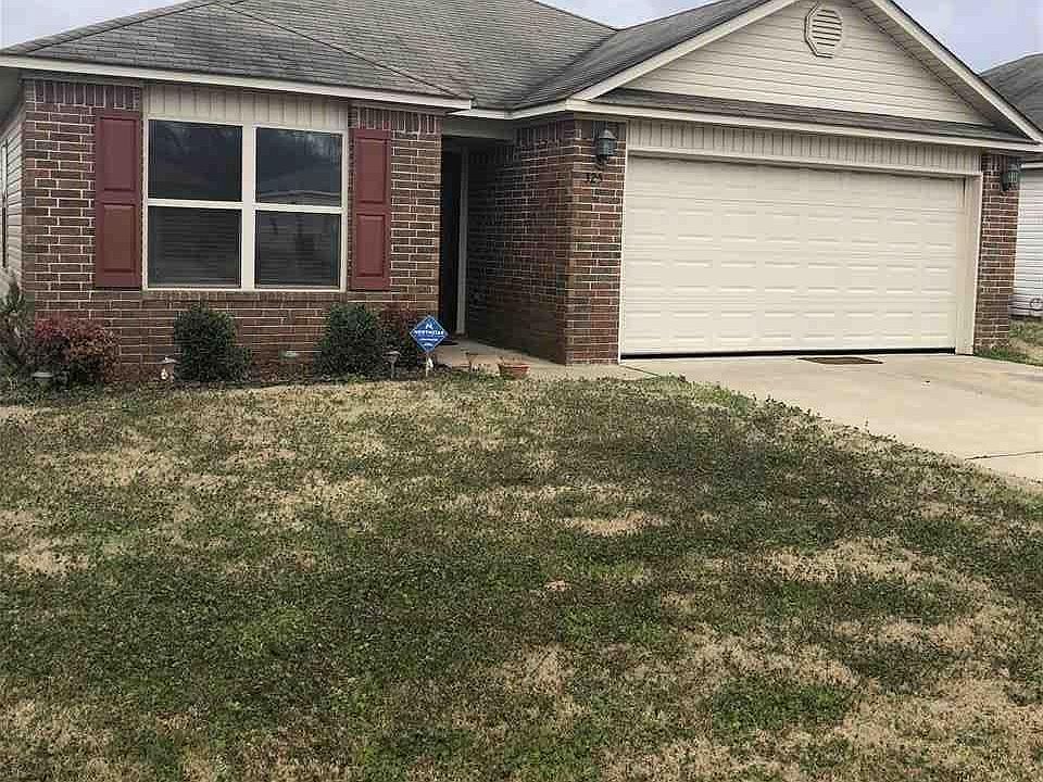 1st image of 325 Saunders Dr