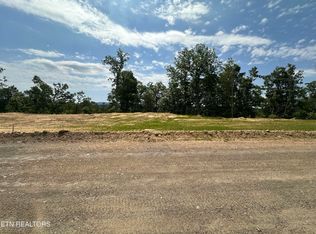 97 Sommet Rdg E, Tazewell, TN 37879