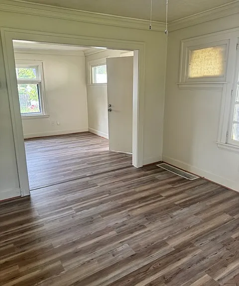 3211 W 82nd St #A — Photo 5