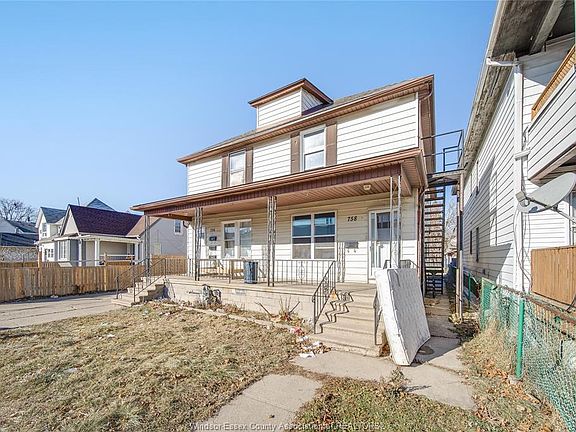 2nd image of 756 Brant St