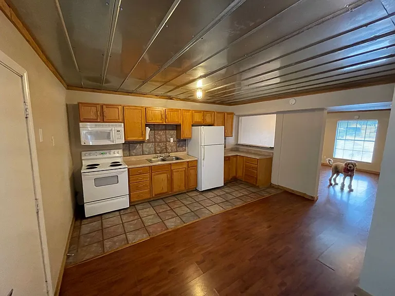 5100 Bruning Ave — Photo 5