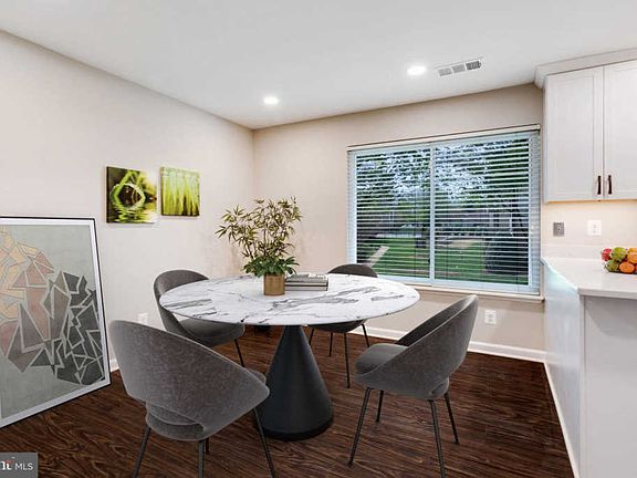 5th image of 1670 Westwind Way #148