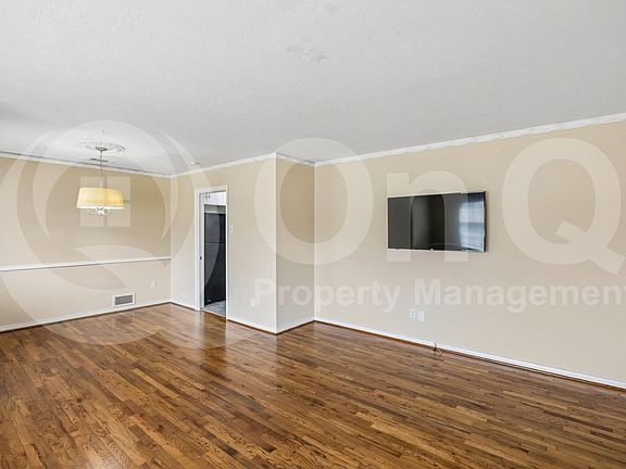 3rd image of 9007 Sweetwater Dr